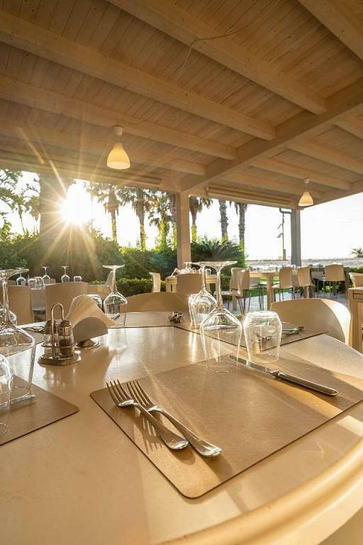 SICILIA MARE LE DUNE BEACH CLUB 4 STELLE DIRETTAMENTE SUL MARE AGOSTO